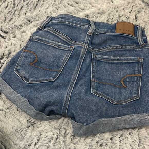 Brand new size 0 jean shorts from American Eagle - Picture 2 of 3